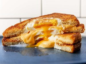 what goes with an egg cheese sandwich