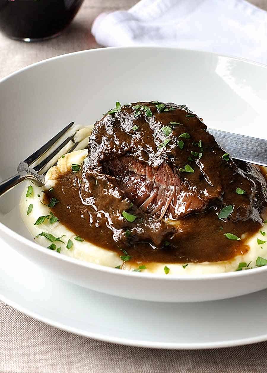 what are beef cheeks