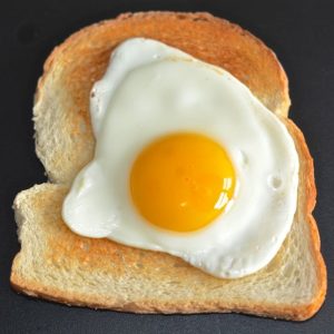 are fried eggs healthy