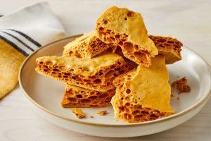 how to make honeycomb candy