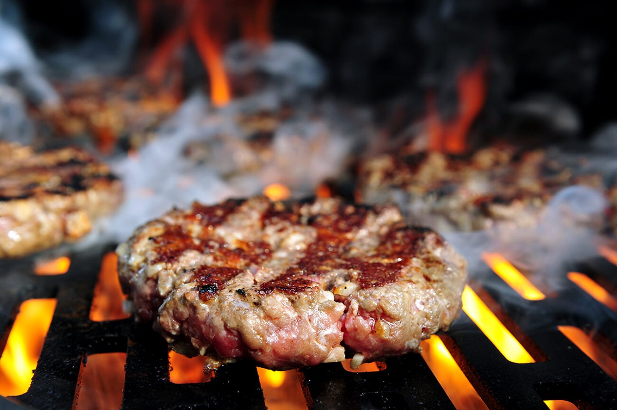 how long to grill hamburgers