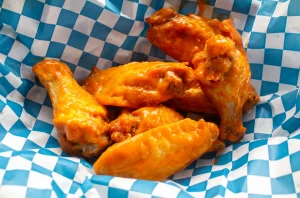 how many wings in a pound