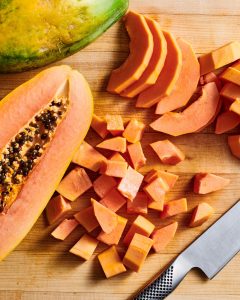 how to cut a papaya