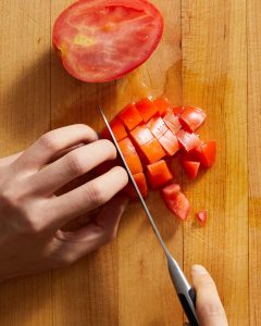 how to dice a tomato
