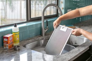 how to clean range hood filter
