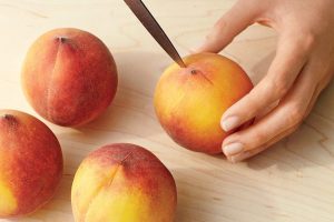 how to tell when a peach is ripe