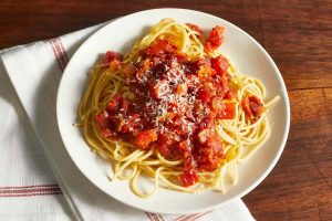 how to make spaghetti sauce with fresh tomatoes