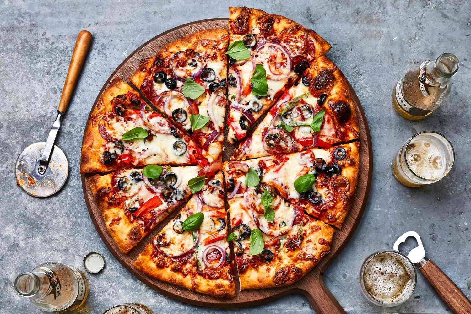 what is on a supreme pizza