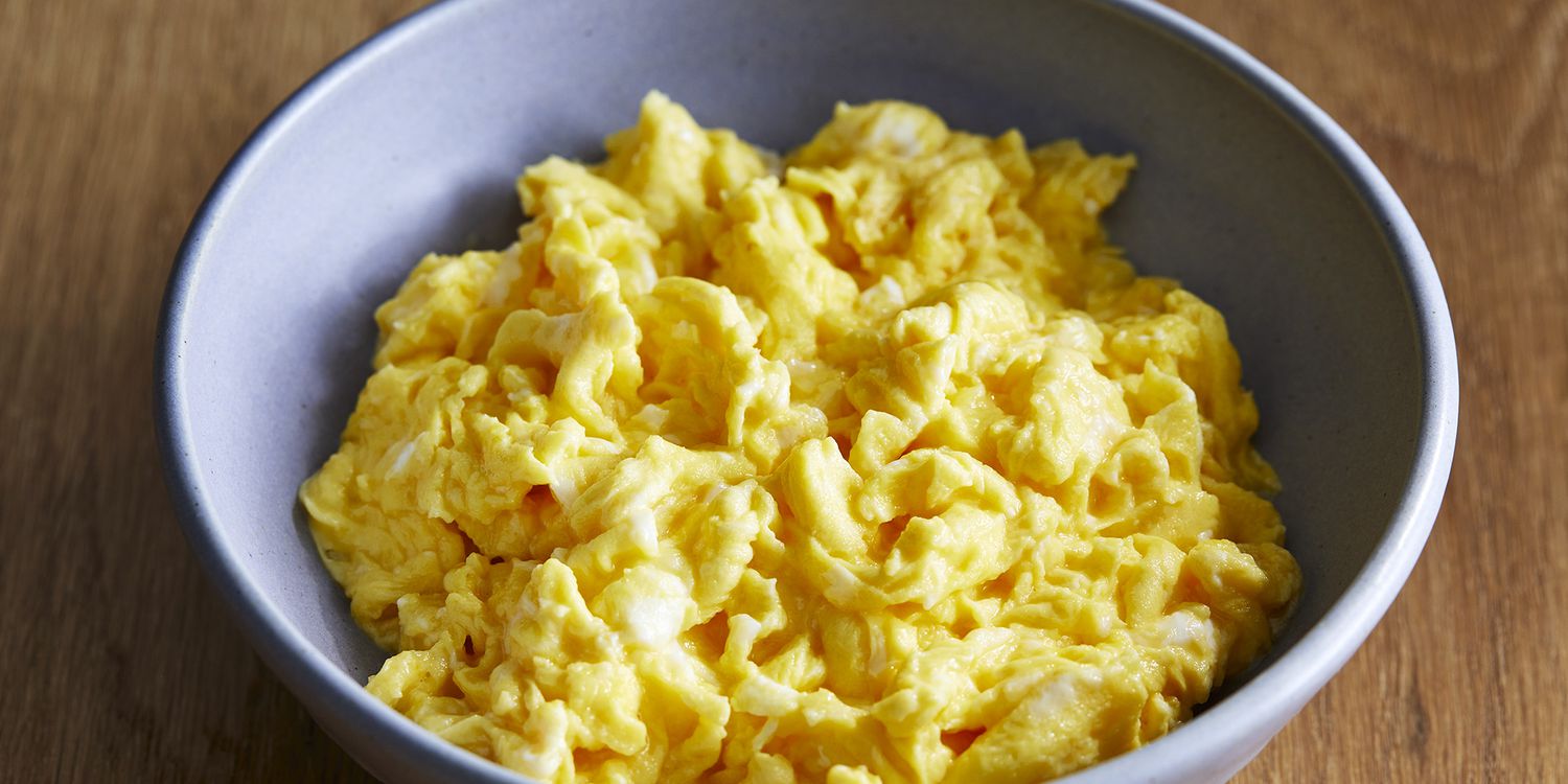 how to cook eggs in the microwave
