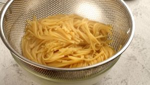 how to cook spaghetti in the microwave