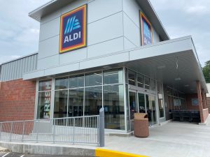 are grocery stores open on labor day
