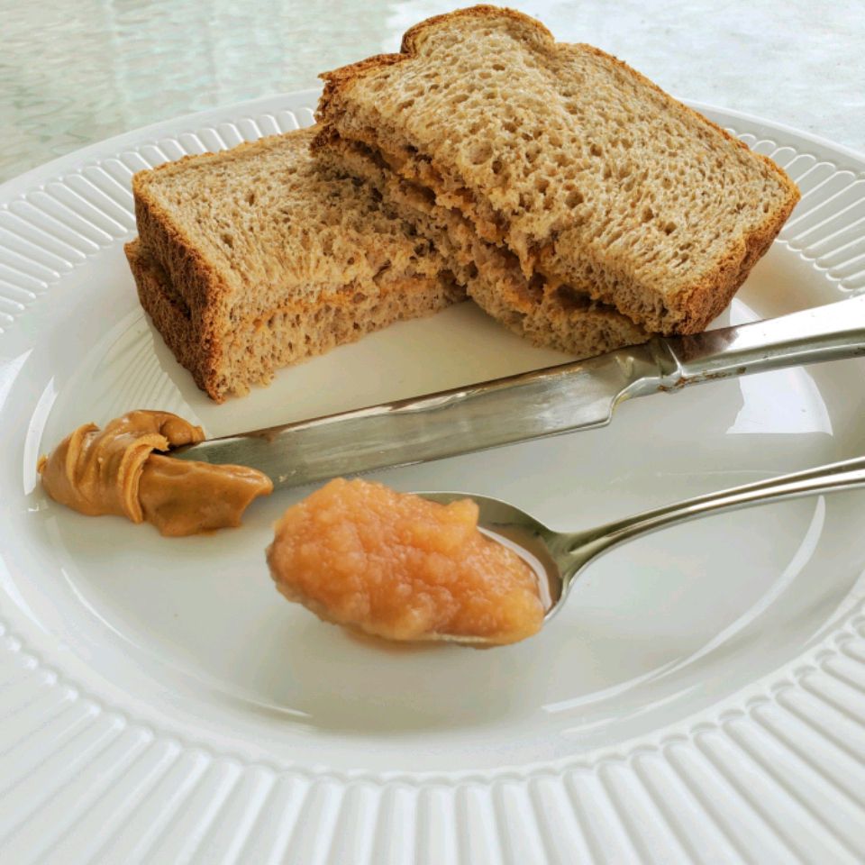 how to make peanut butter sandwich