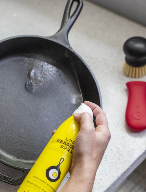 how to clean lodge cast iron