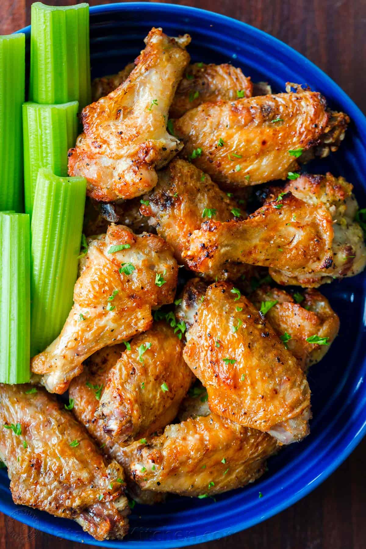 how long to air fry chicken wings at 400