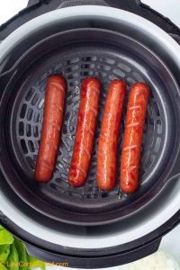 how long to cook hot dogs in air fryer