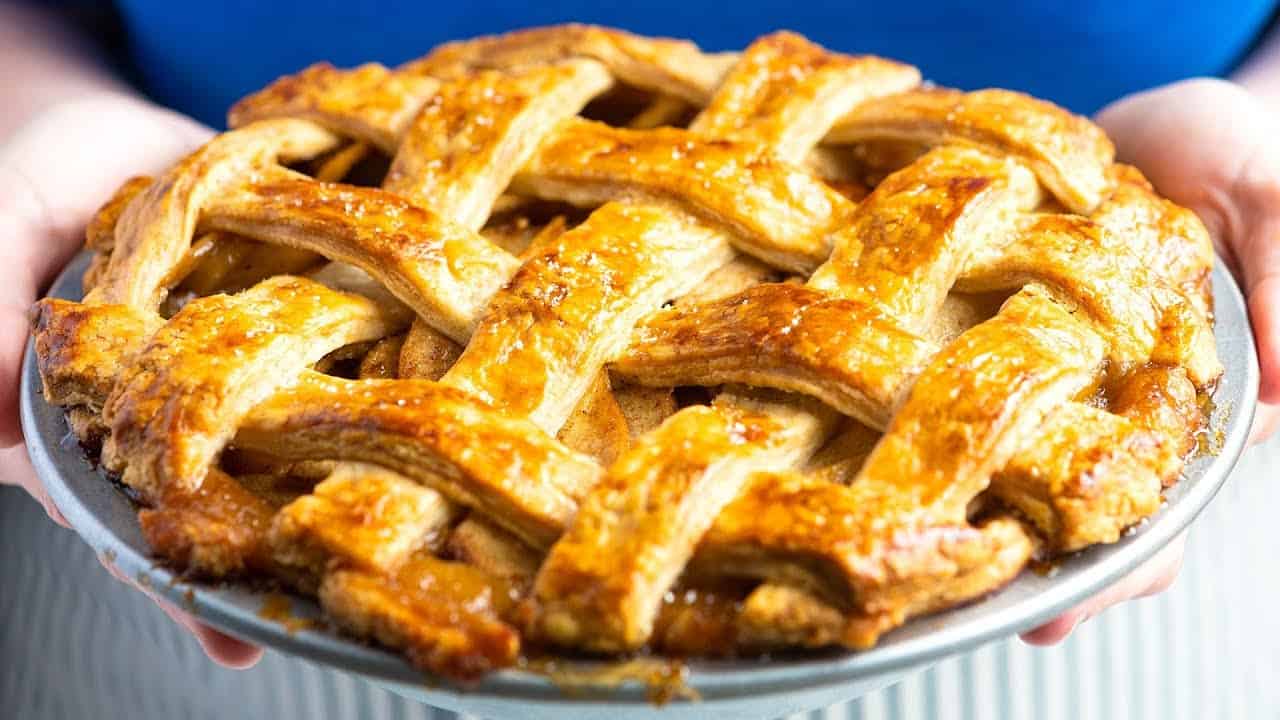 how long to bake apple pie at 400