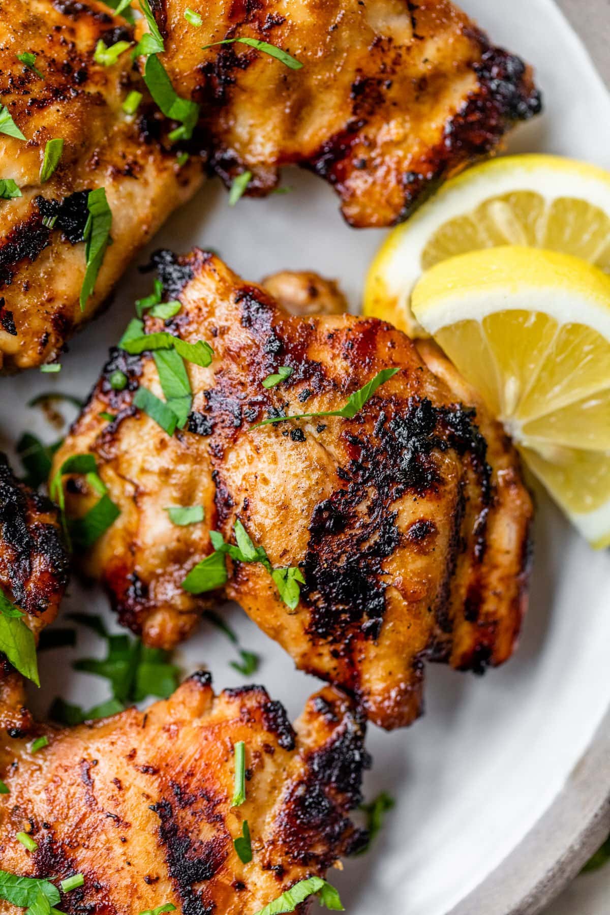 how long to grill chicken thighs