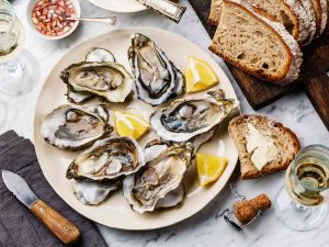 when to eat oysters