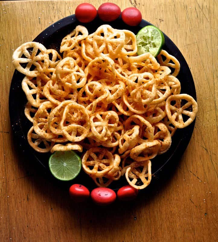 whata re chicharones made of