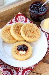 how to serve giant english crumpets
