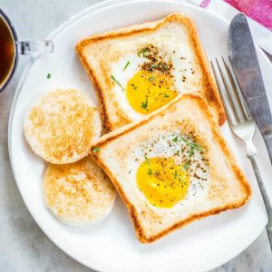 how to make eggs in a basket