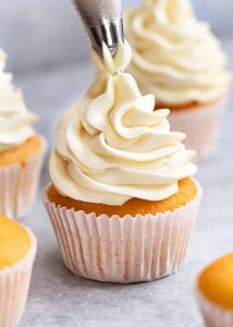 how to make refrigerated white creamy frosting