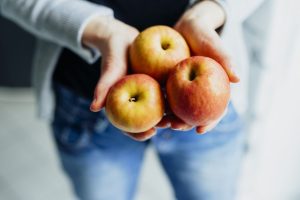 how many cups of apples is in 1 apple