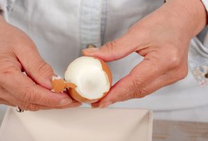 how to peel hard boiled eggs