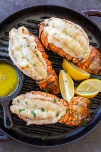 how long to grill lobster tails