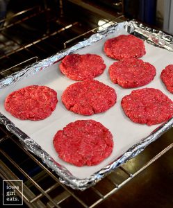 how long to cook burgers in oven at 400