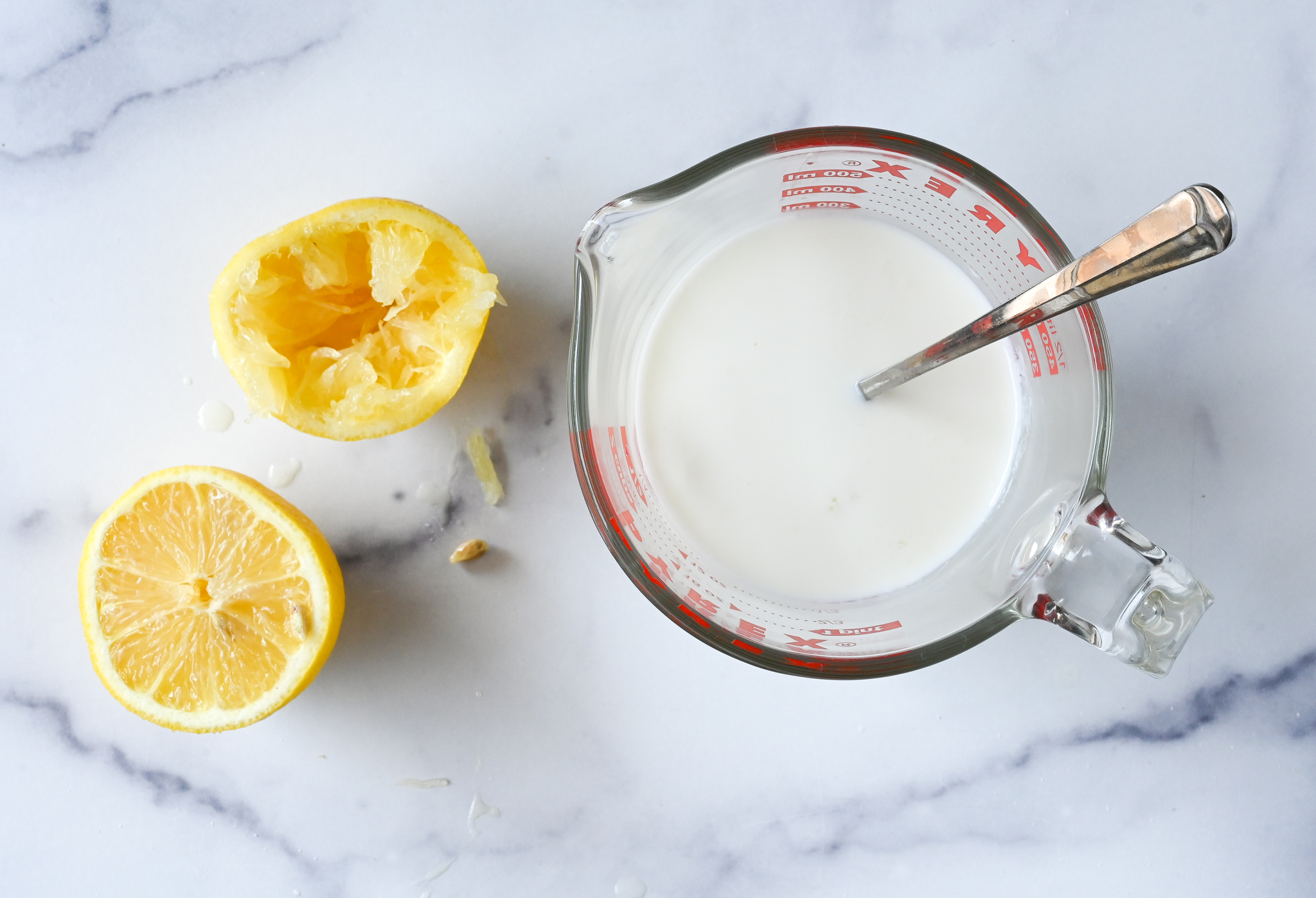 which is better vinegar or lemon juice to make buttermilk