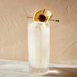 what’s in a tom collins cocktail