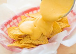 how do you make nachos and cheese