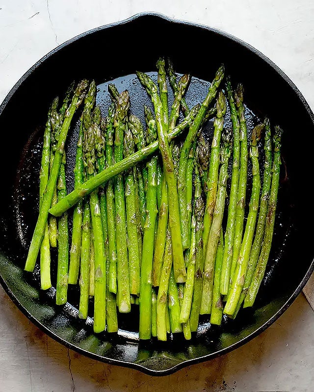 how long to cook asparagus on stove top