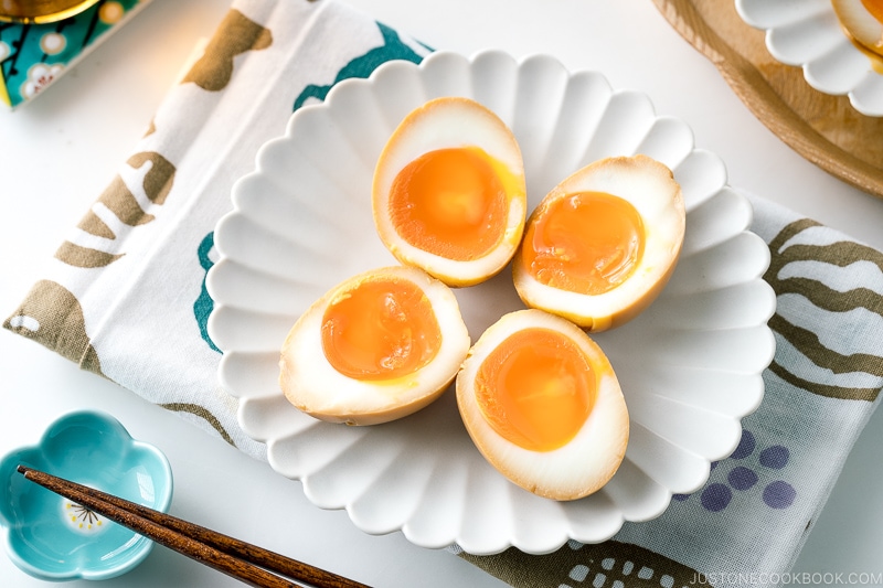 how to make eggs for ramen