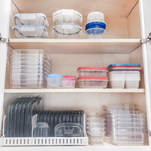 how to organize tupperware