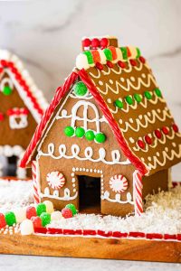how to construct gingerbread house