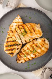 how long to grill boneless chicken breast