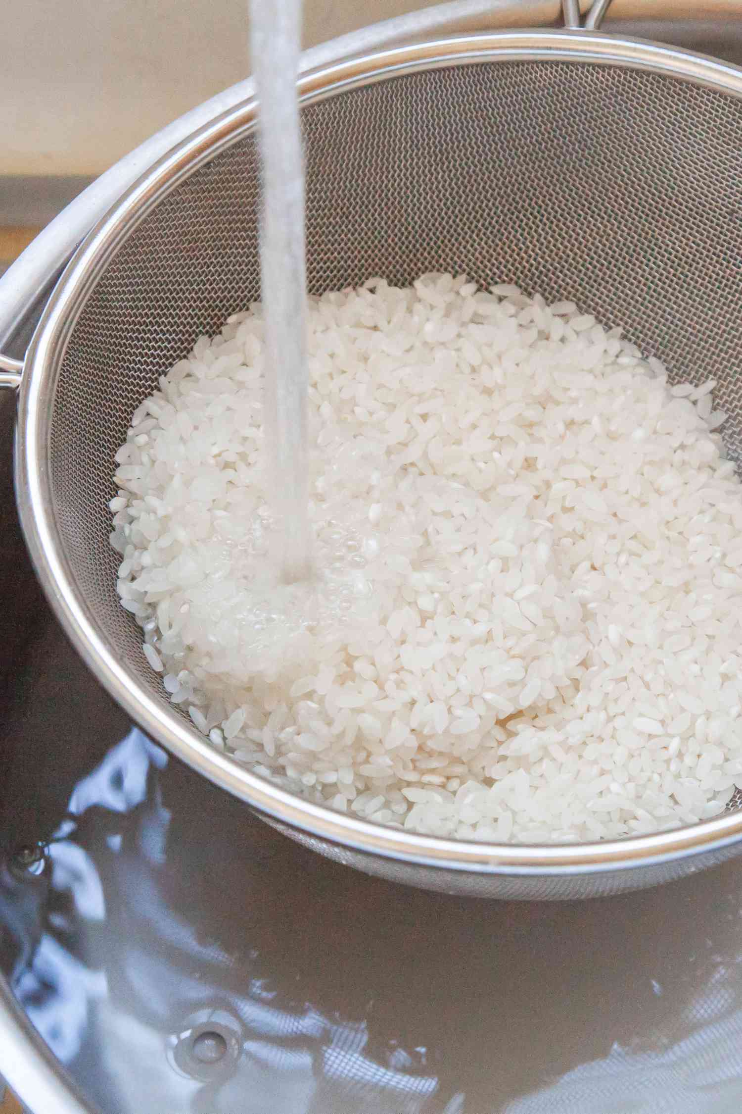 what kind of bowl do you use to wash rice