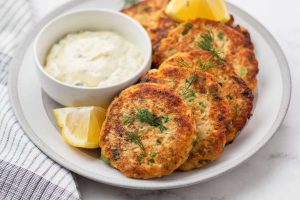 how to make salmon cakes from can
