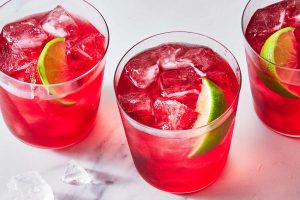 how do you make a vodka cranberry drink