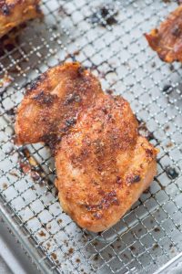 how long to cook boneless chicken thighs in air fryer