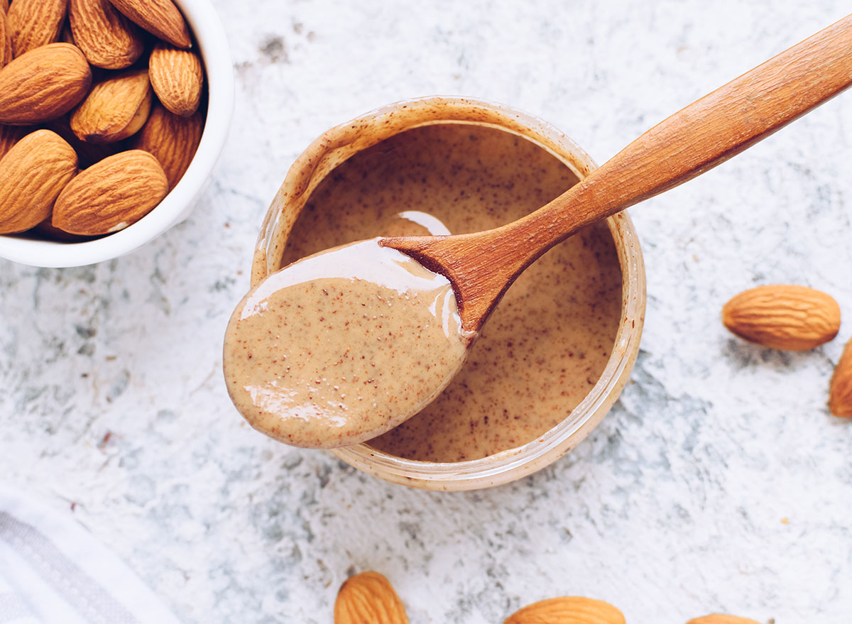 what does almond butter taste like