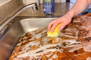 how to clean cutting board