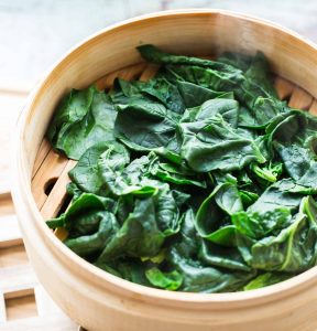 how to steam spinach