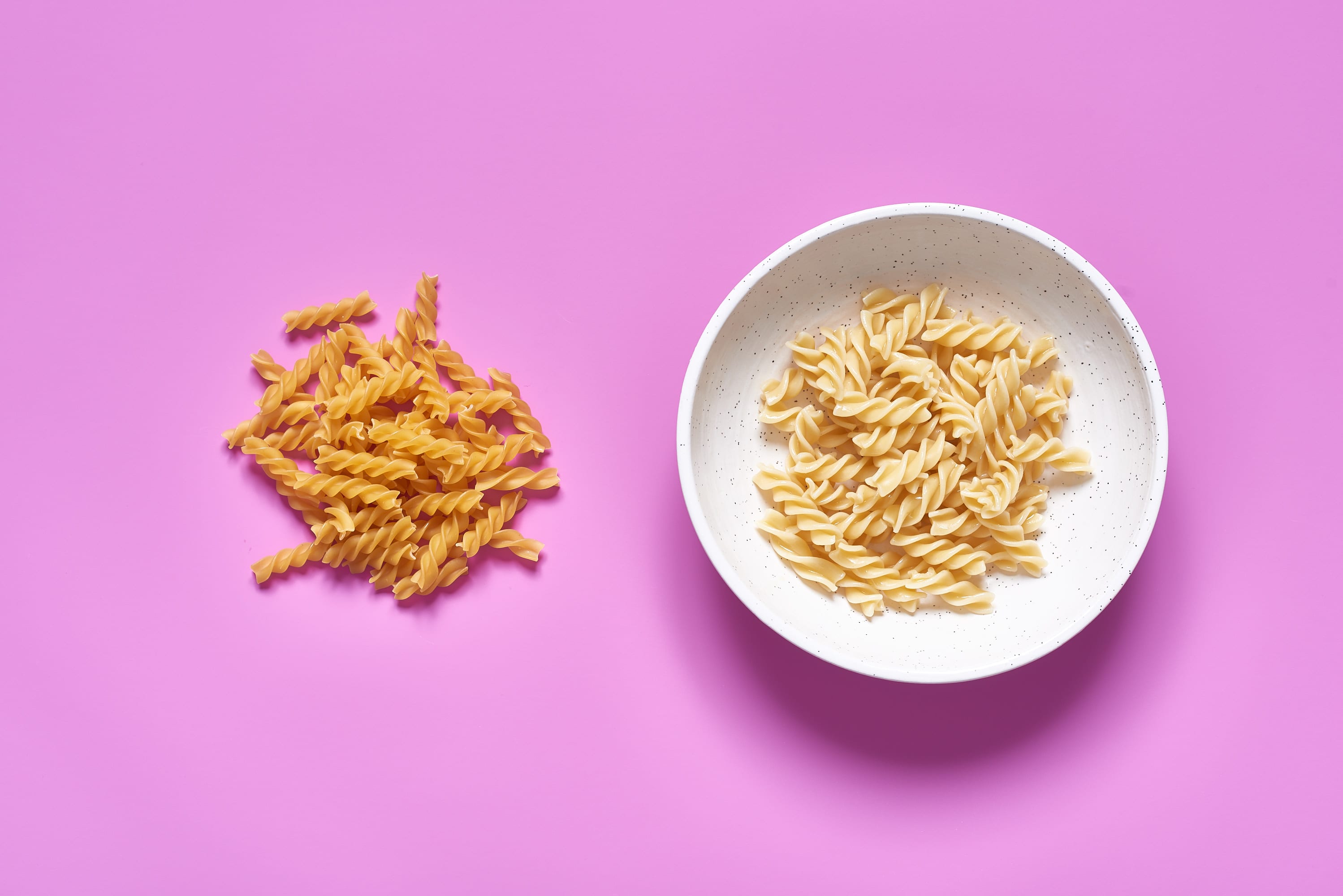 how much is 2 oz of pasta