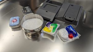 whats the difference bbetween dishwaster pods and tabs
