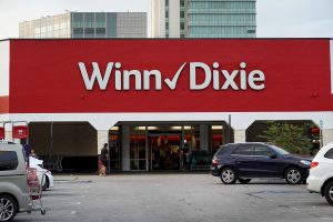 is winn dixie open on thanksgiving day
