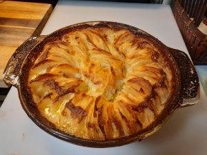 what goes with scalloped potatoes reddit