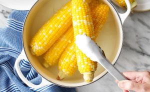 how long to boil corn on the cobb